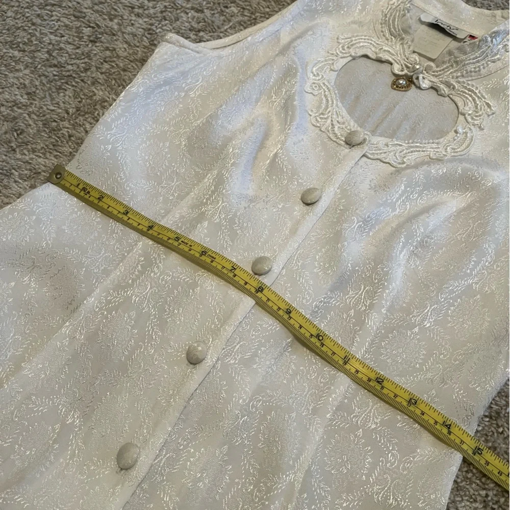 ⭐️SOLD Vintage 5-7-9 Shop White Lace Button-Front Maxi Dress - Picture 10 of 15